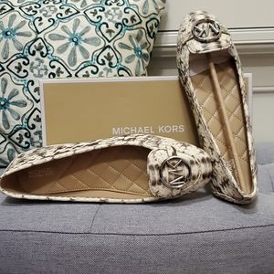 Muchael Kors Lillie Moc New